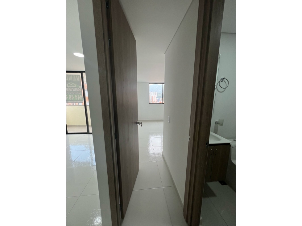 APARTAMENTO EN VENTA MODERNO SABANETA CALLLE DEL BANCO — foto 2