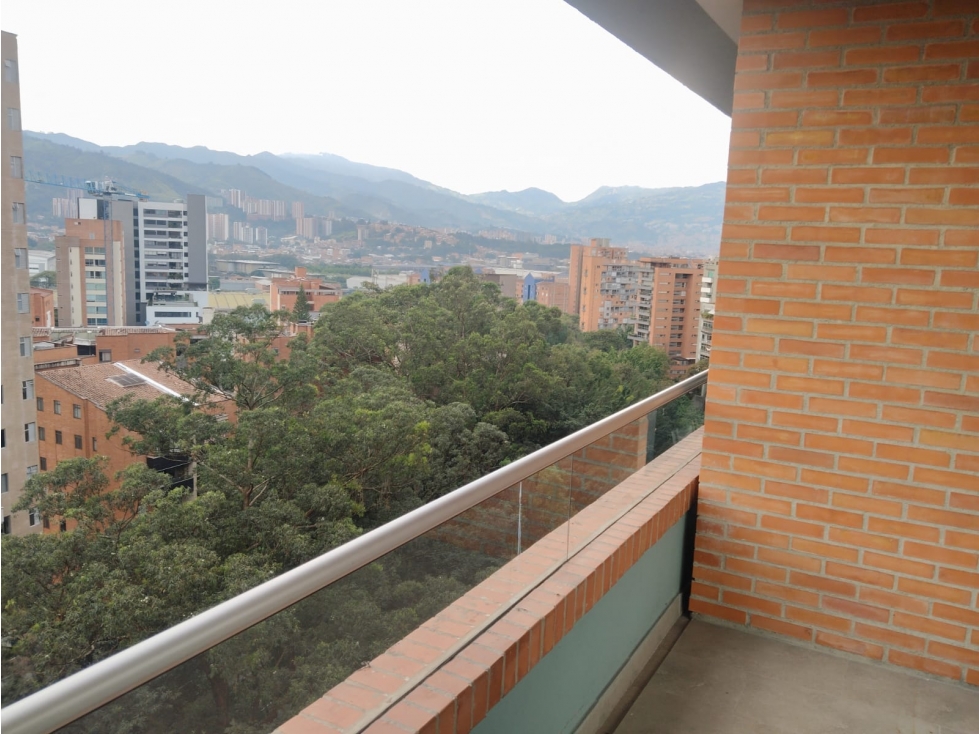OFICINA EN VENTA EN EXCLUSIVA ZONA DE EL POBLADO CON LINDA VISTA — foto 6