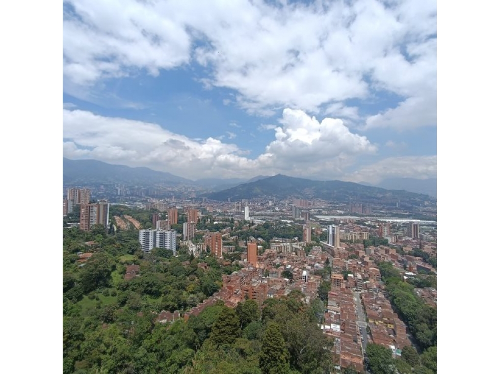 Apartamento en venta Envigado, sector El Trianón.