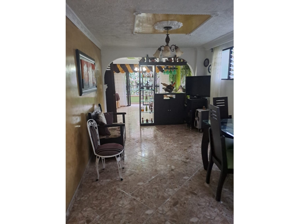 CASA EN VENTA 2 PISO ENVIGADO BARRIO LA PRADERA EN EDIFICO PH — foto 4
