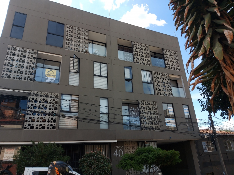 EN VENTA APARTOLOFT EN CENTRO DE MEDELLIN - BOMBONÁ