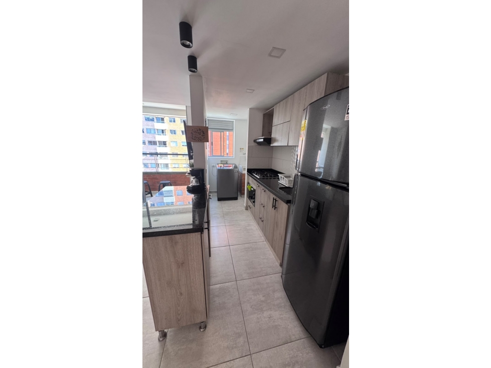 VENTA DE APARTAMENTO EN MEDITERRANEA CON PARQUEADERO Y UTIL