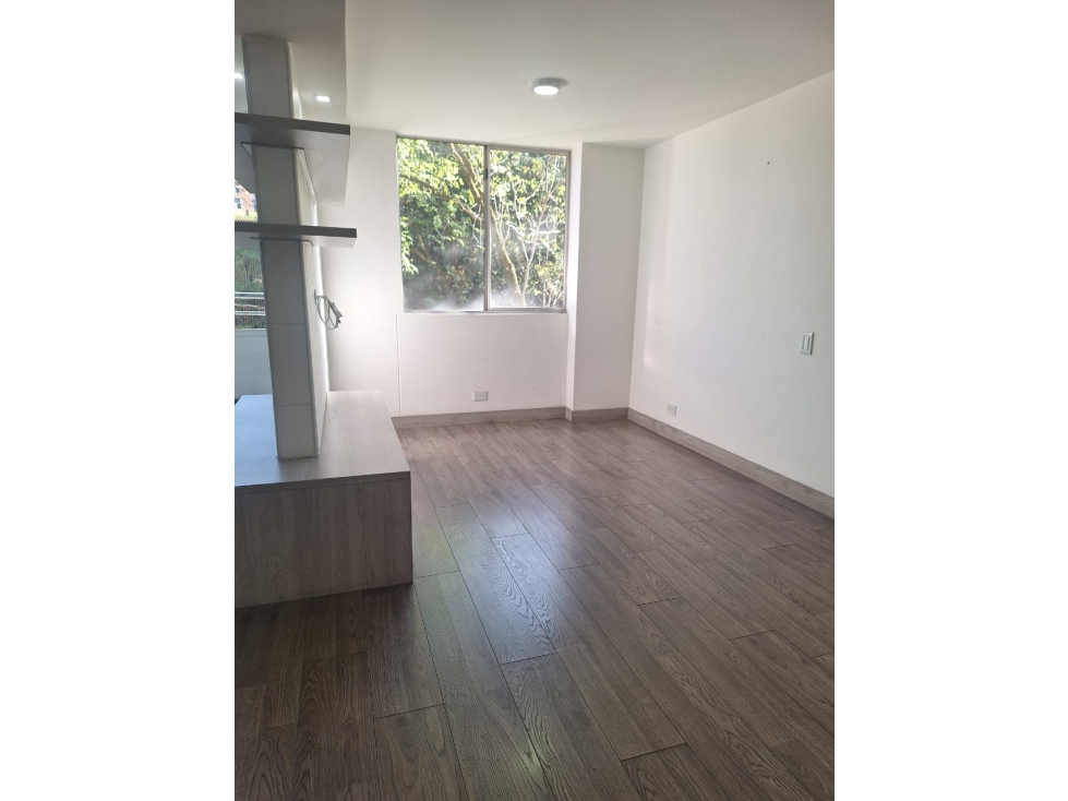 VENDO APARTAMENTO EN LOS COLORES — foto 3