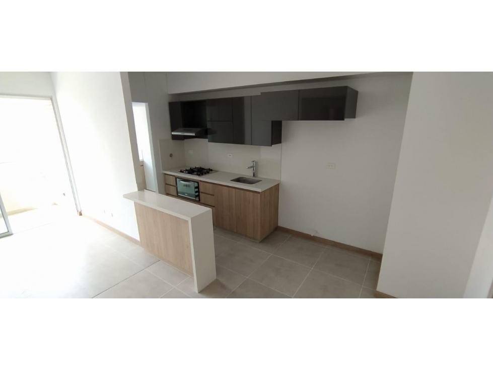 VENTA DE APARTAMENTO EN CALASANZ PARTE BAJA, PISO ALTO CON GRAN VISTA — foto 4
