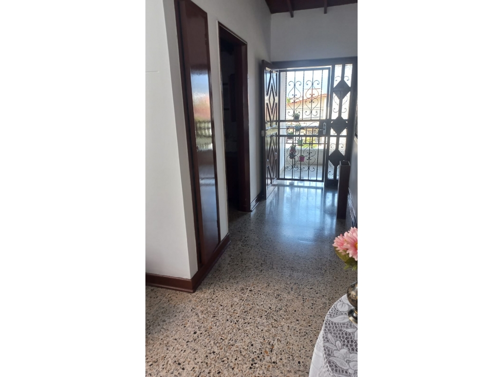 VENTA DE CASA - LOTE EN SIMON BOLIVAR - MEDELLIN — foto 3
