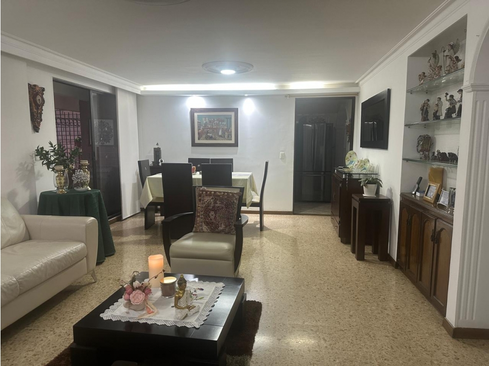 VENDO APARTAMENTO EN LAURELES