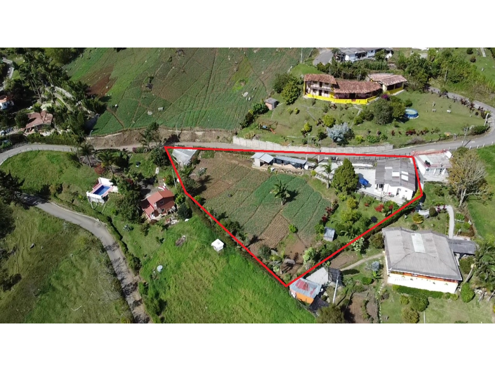 SE VENDE CASA CAMPESTRE CON BELLA PANORÁMICA EN GIRARDOTA - 1