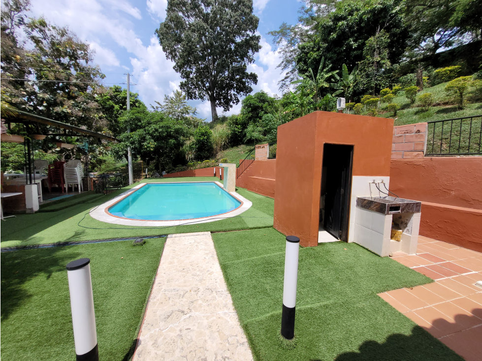 SE VENDE BELLA Y TRADICIONAL CASA CAMPESTRE EN SOPETRAN - 1