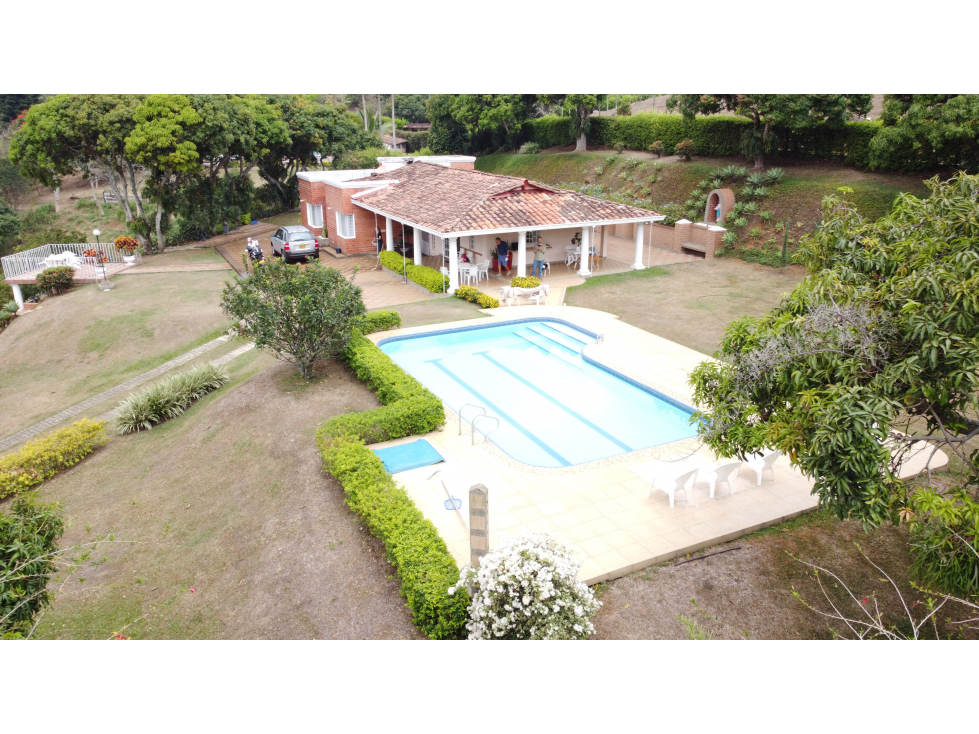 SE VENDE HERMOSA CASA CAMPESTRE EN GIRARDOTA — foto 2