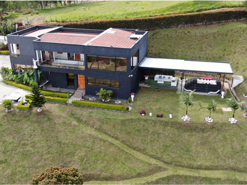 FINCA DE LUJO EN SAN VICENTE ORIENTE ANTIOQUEÑO