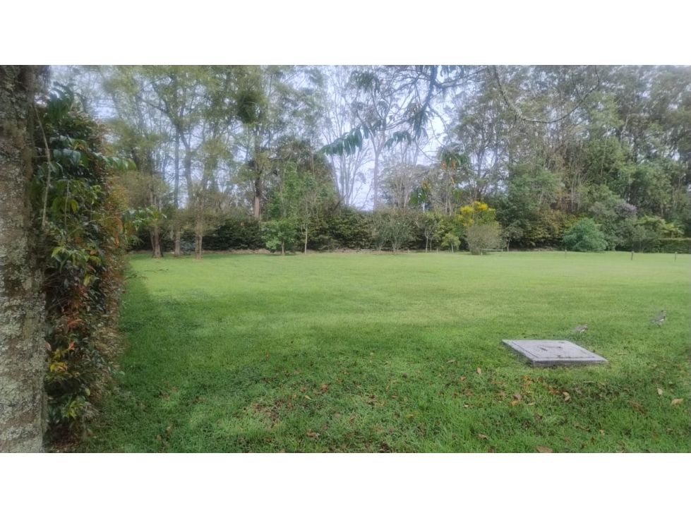 VENDO LOTE EN PARCELACION RECONOCIDA EN LLANOGRANDE