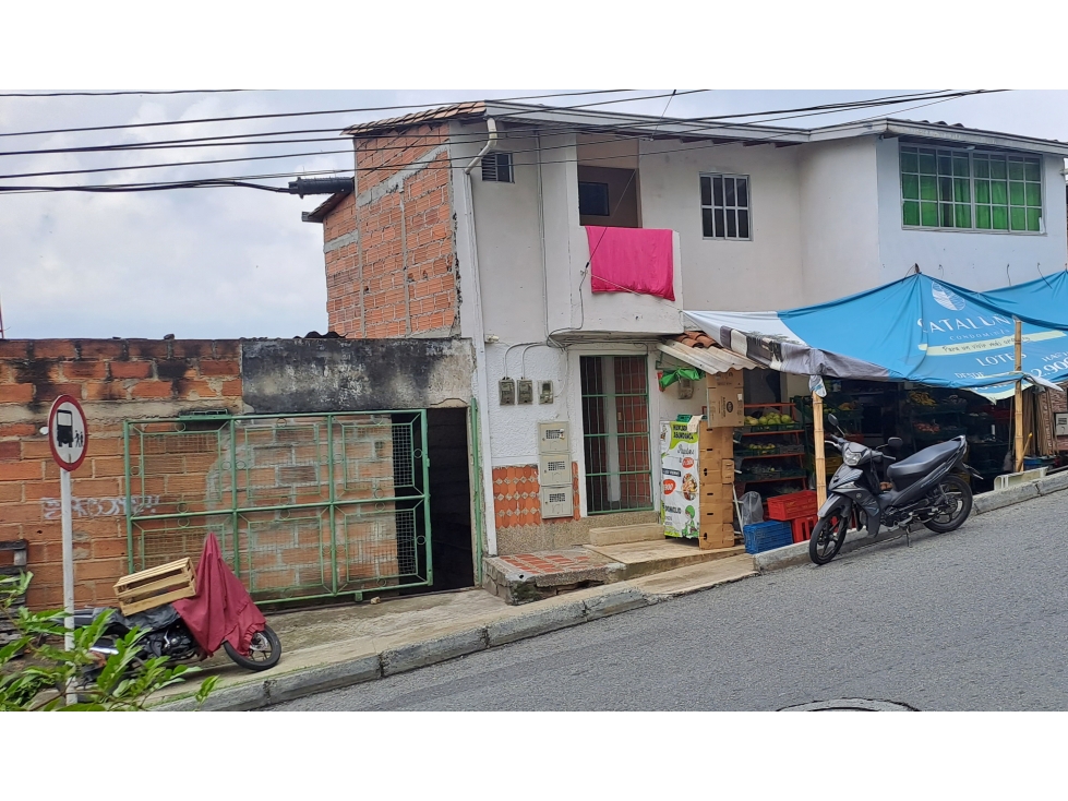 LOTE EN VENTA ROBLEDO CERCA ESTACION METRO