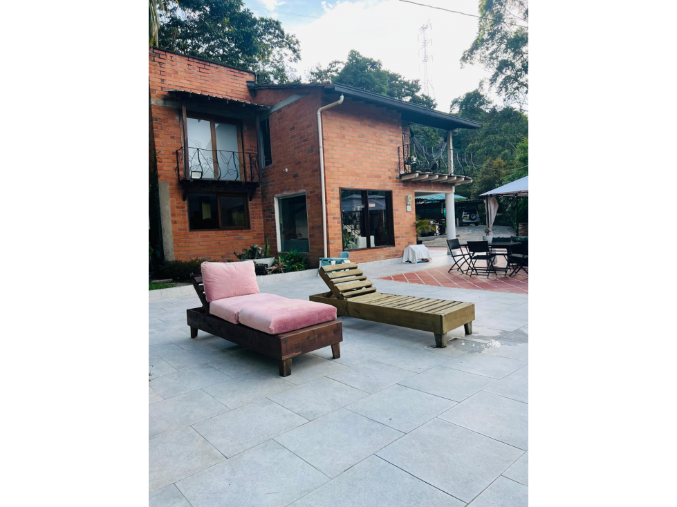 VENTA CASA CAMPESTRE CALDAS ANTIOQUIA