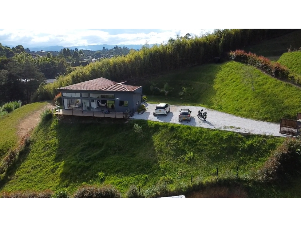 SE VENDE CASA CAMPESTRE EN EL CARMEN DE VIBORAL — foto 2