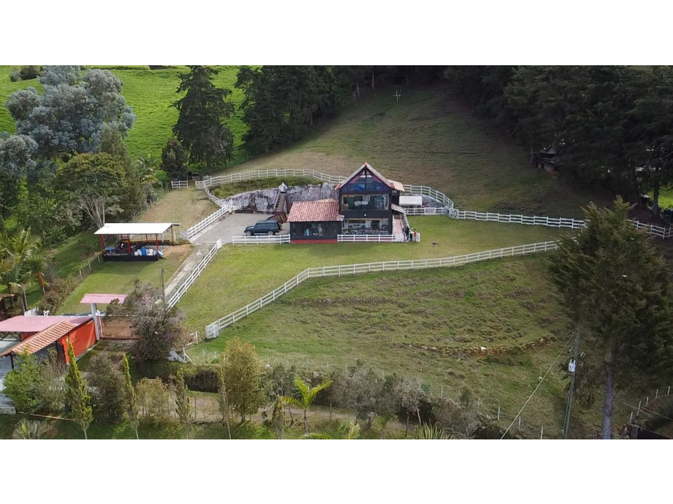 SE VENDE CASA CAMPESTRE EN GIRARDOTA PARTE ALTA — foto 2
