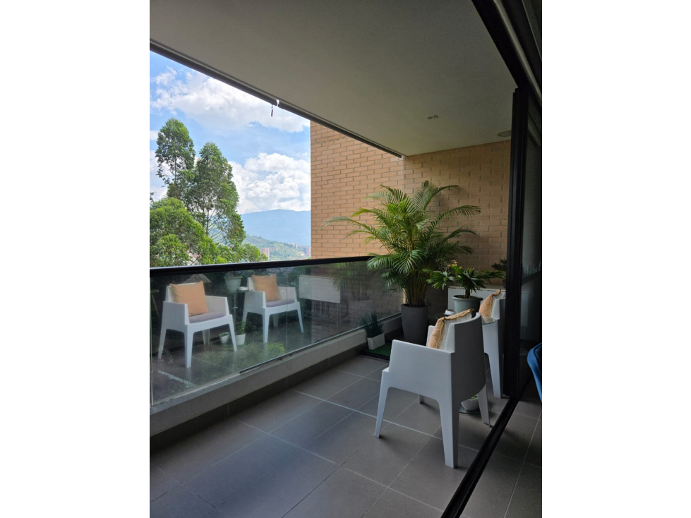 SE VENDE CÓMODO APARTAMENTO EN ENVIGADO - LOMA DE LAS BRUJAS F