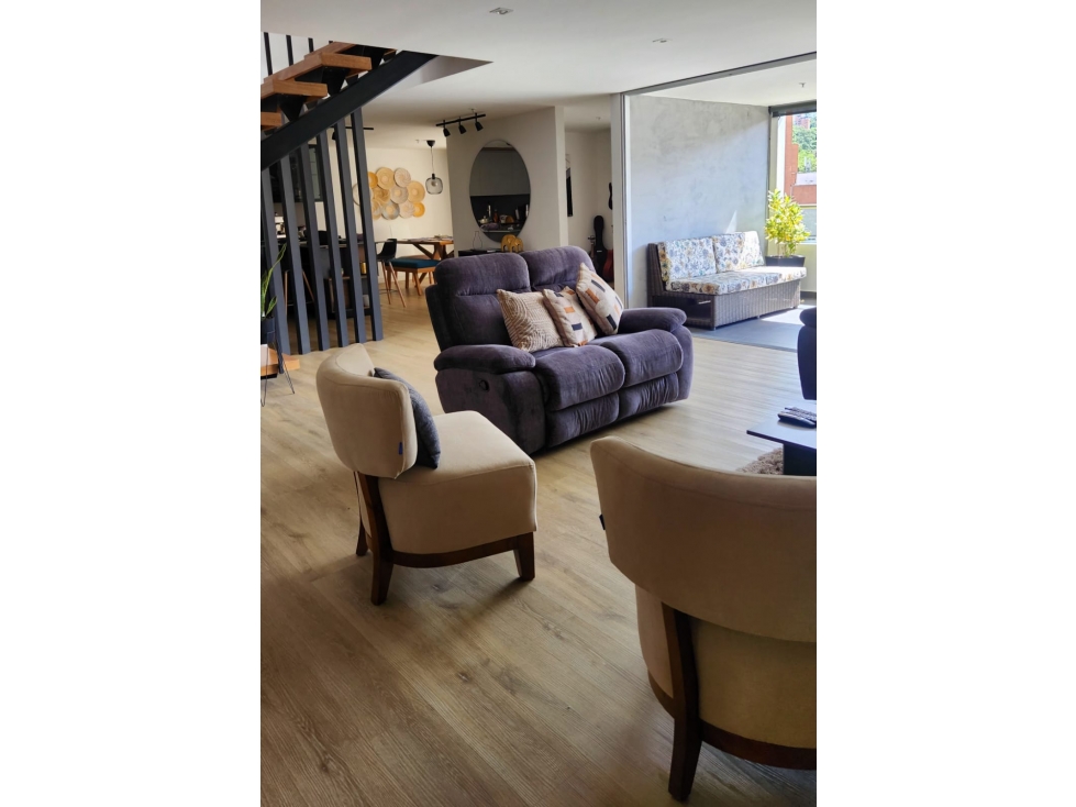 SE VENDE ESPECTACULAR DÚPLEX EN ENVIGADO ZÚÑIGA - LA FRONTERA