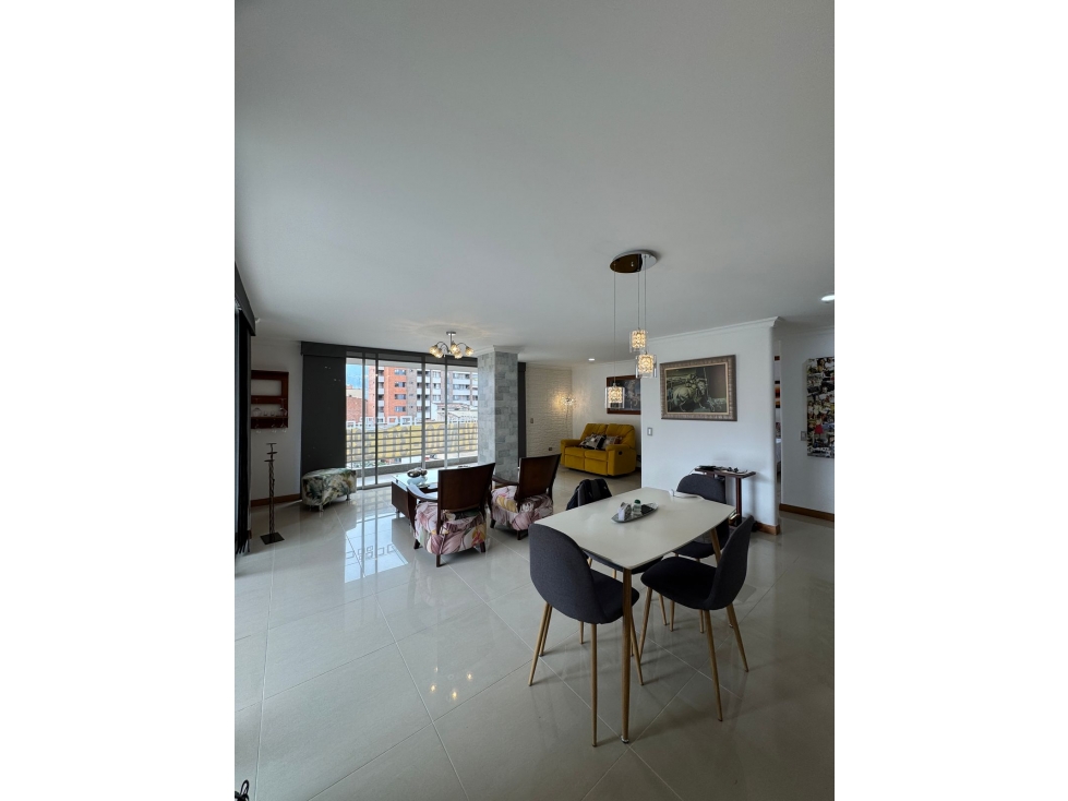 SE VENDE APARTAMENTO EN LAURELES