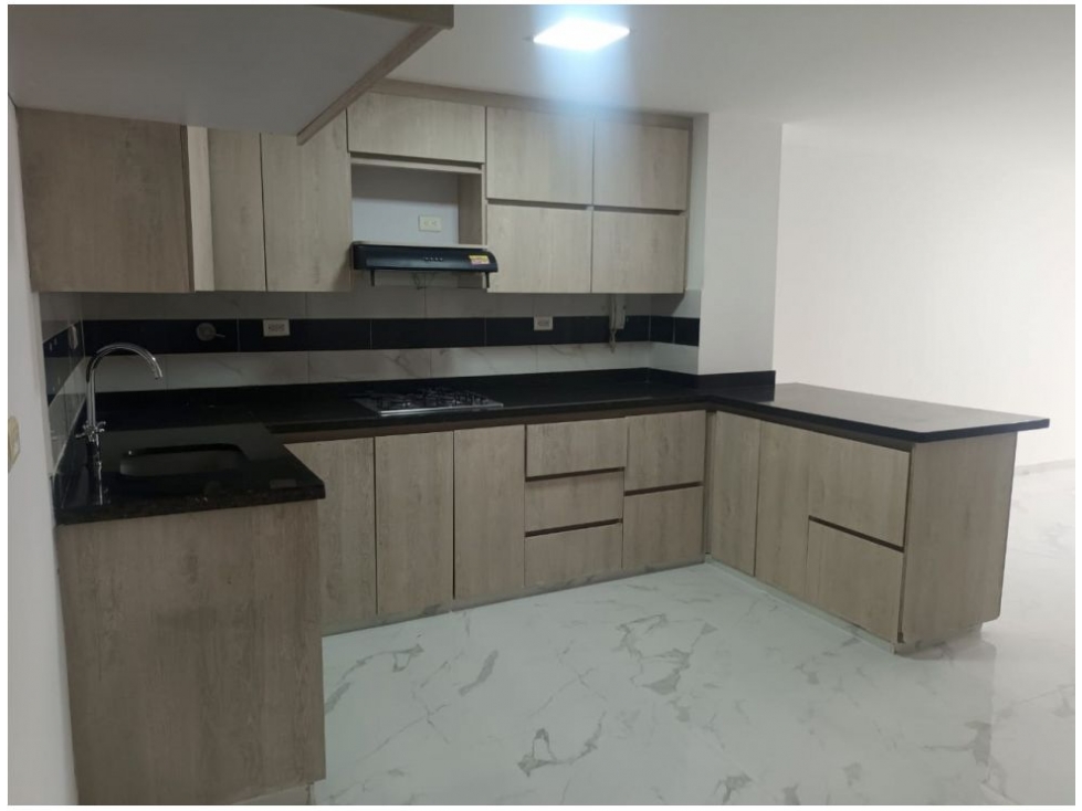 APARTAMENTO BELEN ROSALES, SOBRE LA 70 — foto 4