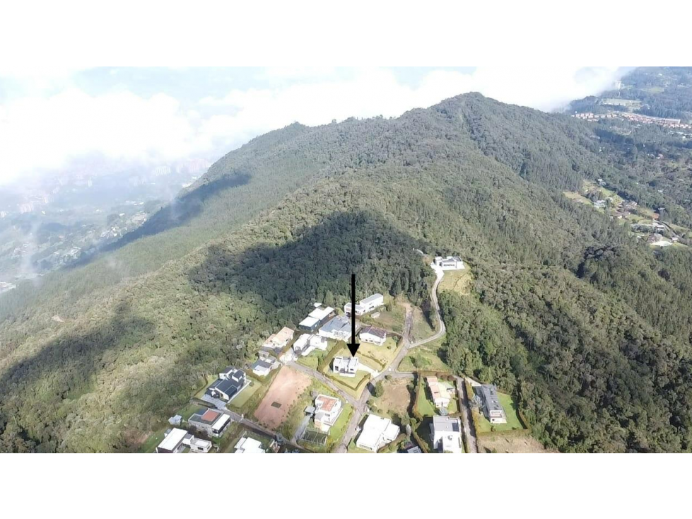 SE VENDE HERMOSA CASA CAMPESTRE LOMA DEL ESCOBERO - ENVIGADO - 3