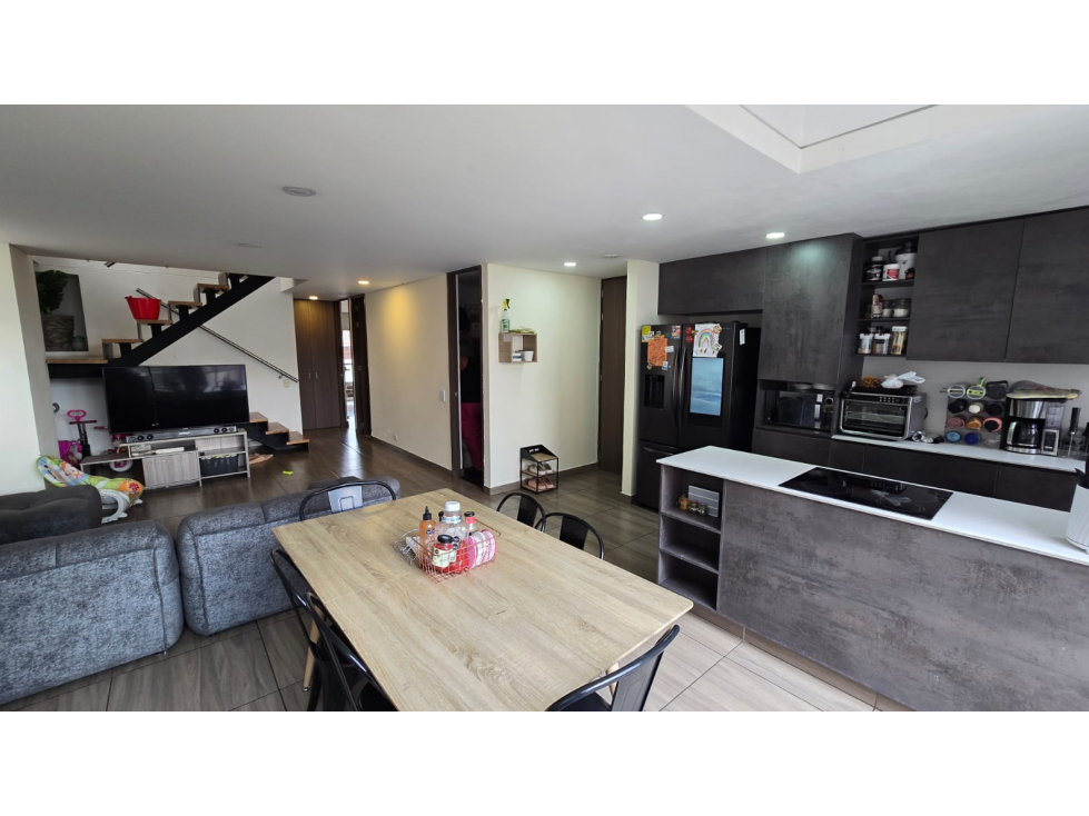 SE VENDE PENTHOUSE DUPLEX EN ENVIGADO DUPLEX