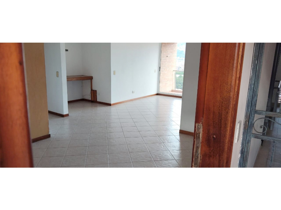 VENTA DE APARTAMENTO EN LA FLORESTA.