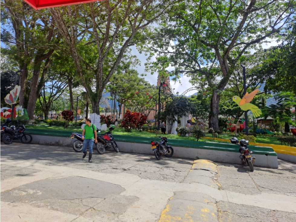 APARTAMENTOS EN VENTA VENECIA ANTIOQUIA PARQUE PRINCIPAL — foto 4