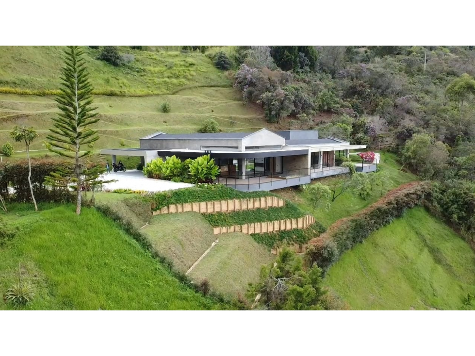 SE VENDE CASA CAMPESTRE PARA ESTRENAR EN GUARNE - LA MOSQUITA