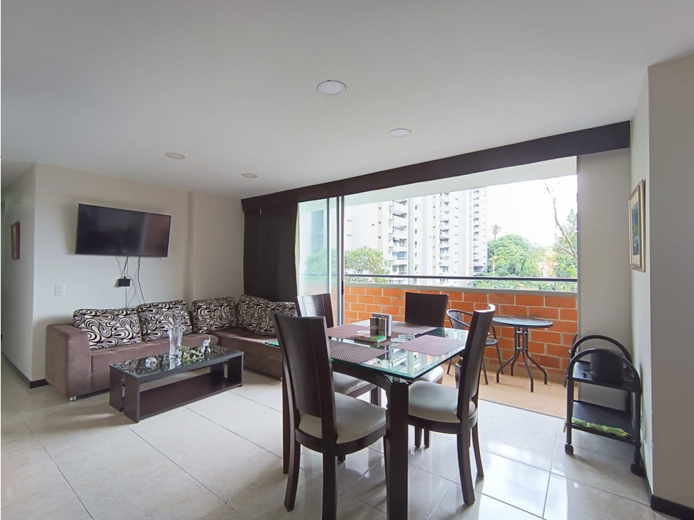 VENTA DE APARTAMENTO EN LA LOMA DE LOS BERNAL.