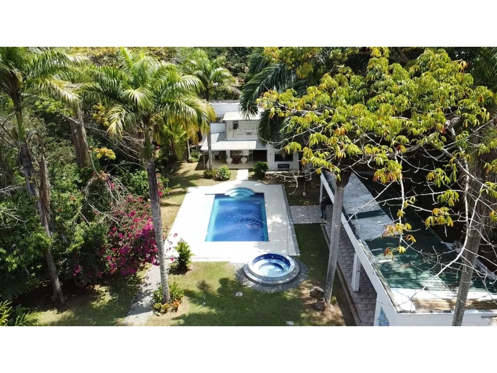 SE VENDE CASA CAMPESTRE EN SANTA FE DE ANTIOQUIA