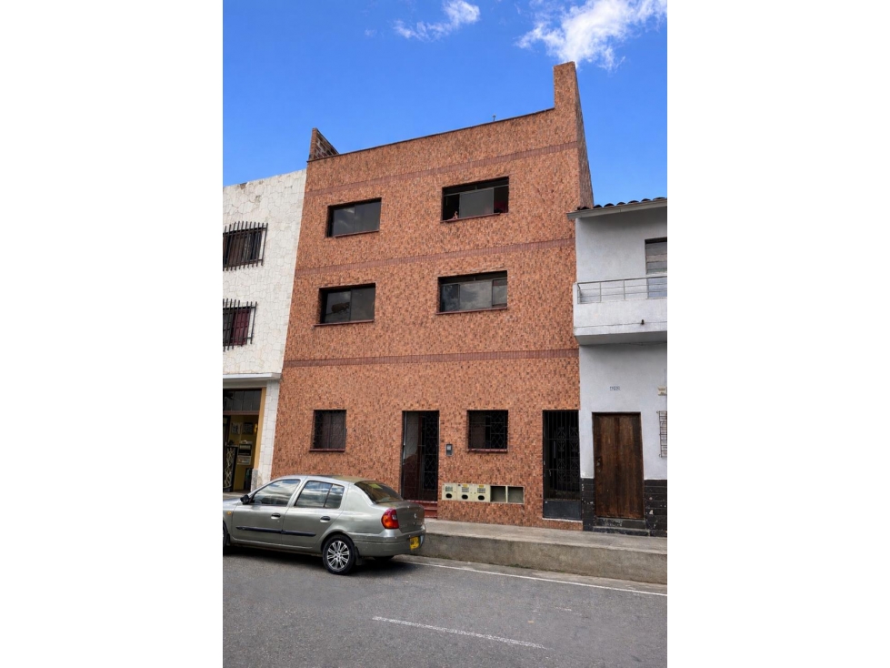 VENTA DE EDIFICIO EN EL BARRIO SAN DIEGO.