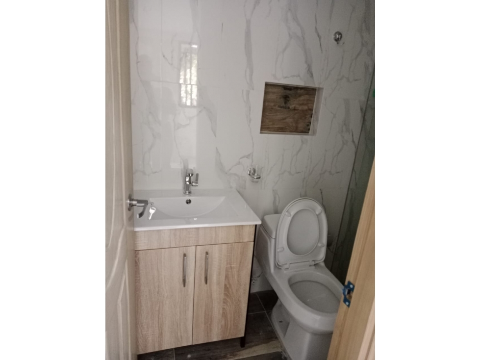 HERMOSO APARTAMENTO COCORNÁ