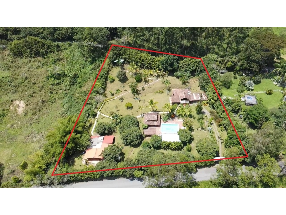 SE VENDE CASA CAMPESTRE EN FREDONIA