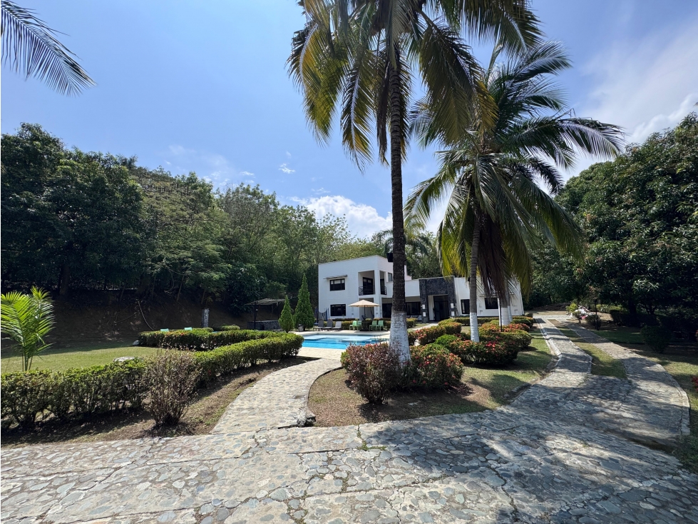 SE VENDE CASA CAMPESTRE EN SANTA FE DE ANTIOQUIA