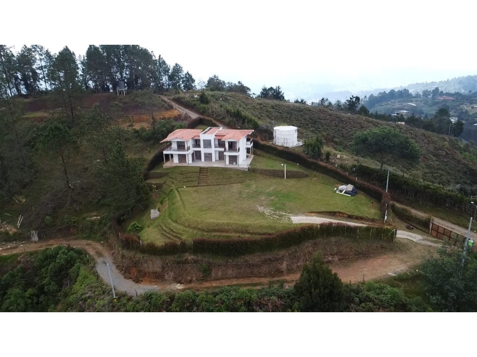 SE VENDE CASA CAMPESTRE EN GUARNE VEREDA SAN ISIDRO