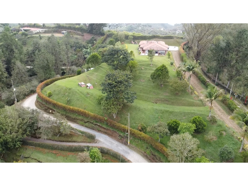 VENTA CASA CAMPESTRE MARINILLA A 10 MINUTOS DE RIO NEGRO