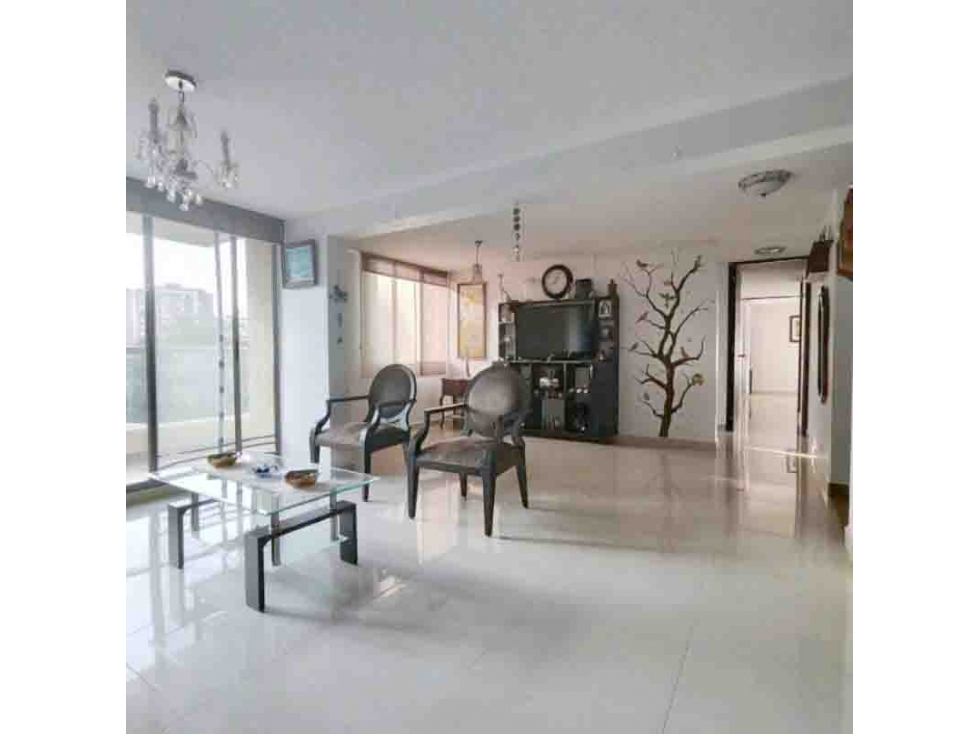 VENTA DE APARTAMENTO EN LA LOMA DE LOS BERNAL.