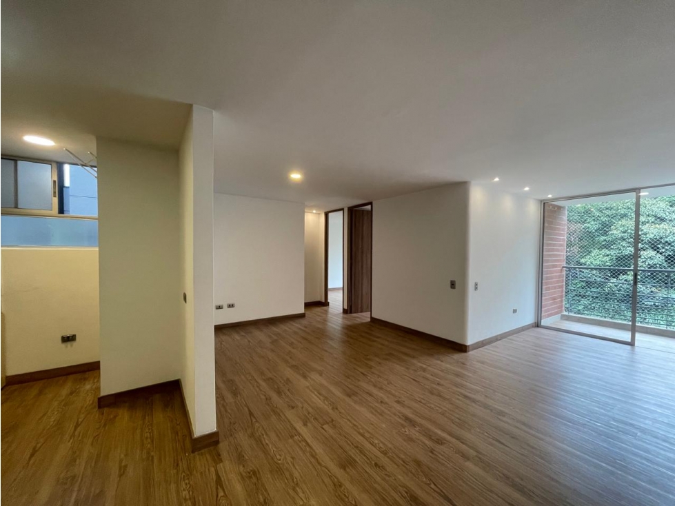 VENTA APARTAMENTO ENVIGADO CUMBRES (F)