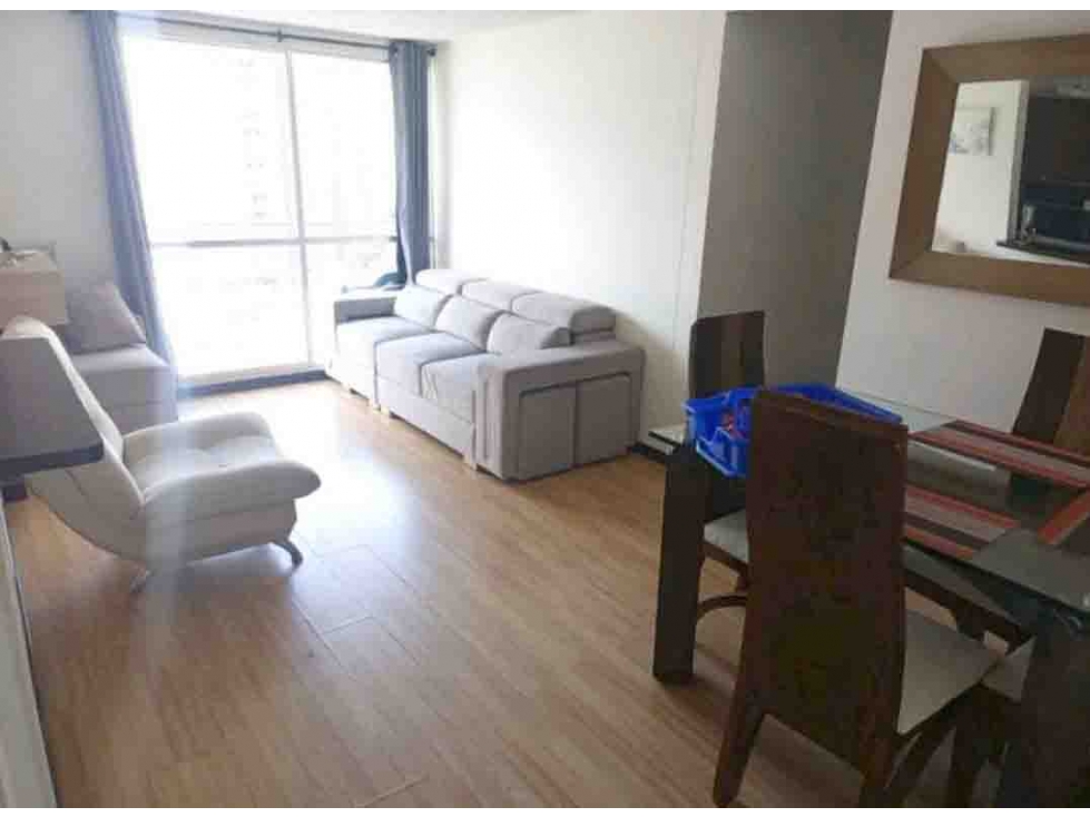 VENTA DE APARTAMENTO EN LA LOMA DE LOS BERNAL.
