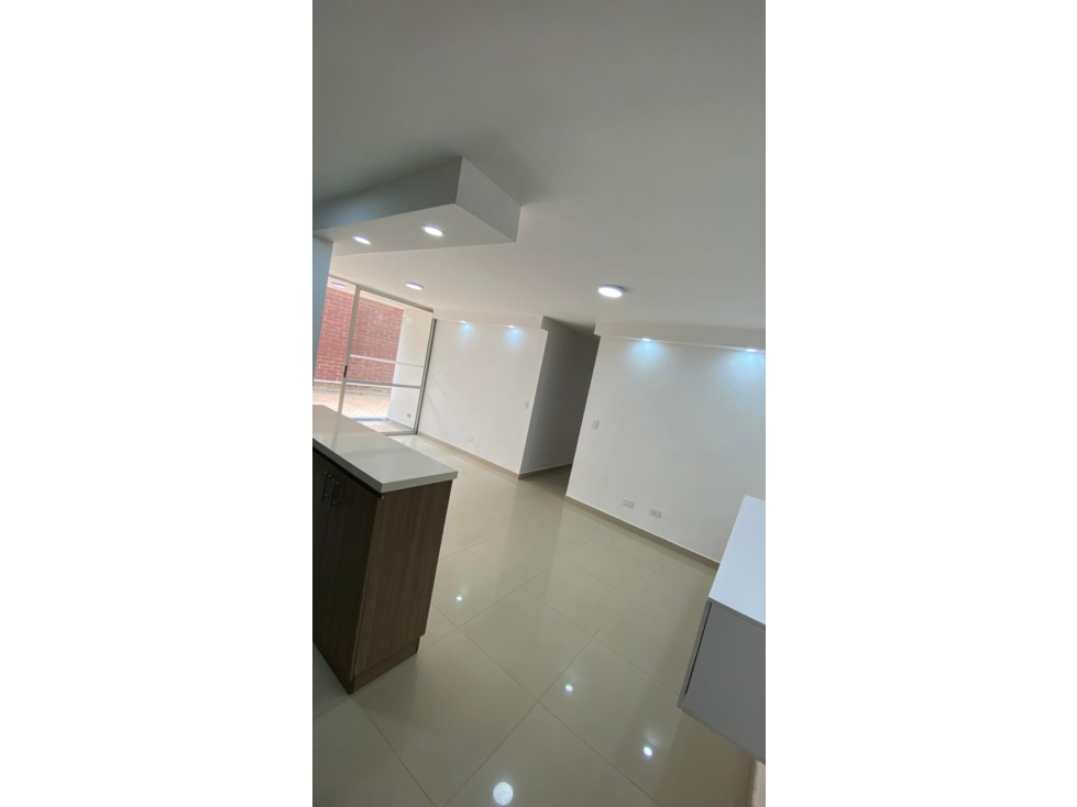 VENTA DE APARTAMENTO EN LA UNIDAD LA QUINTA CON EXCELENTES ESPACIOS — foto 3