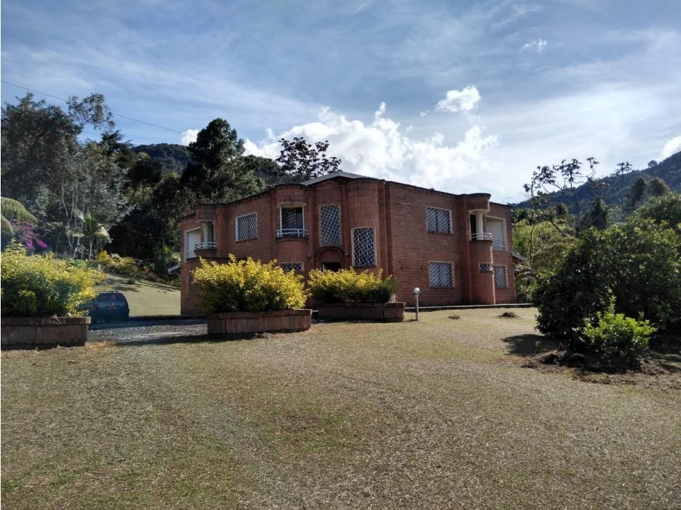 VENTA DE FINCA ENTRE LA CEJA Y LA UNIÓN