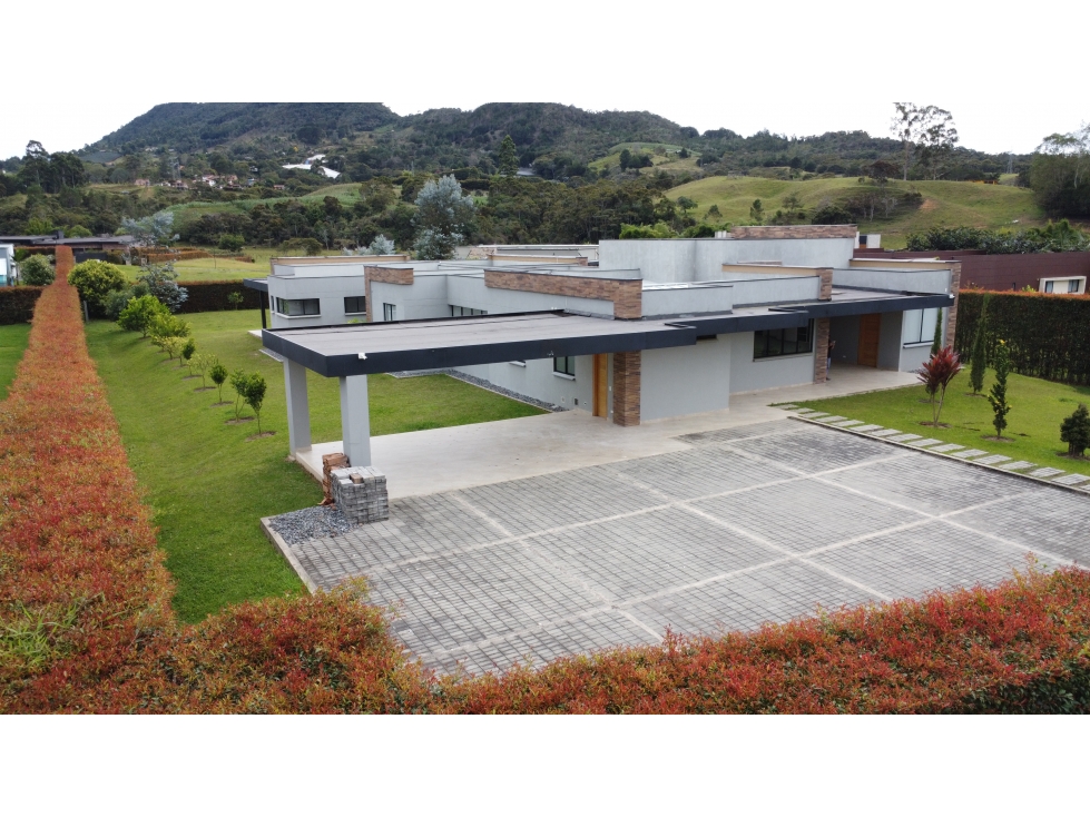 SE VENDE CASA CAMPESTRE CARMEN DE VIBORAL