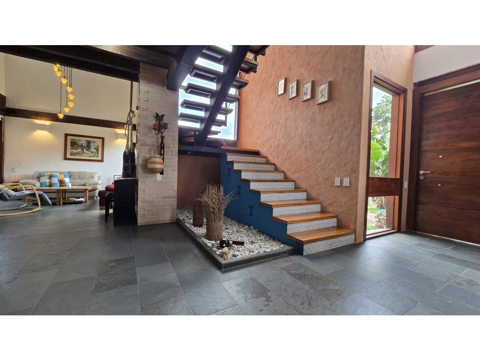 SE VENDE CASA EN LA ESTRELLA