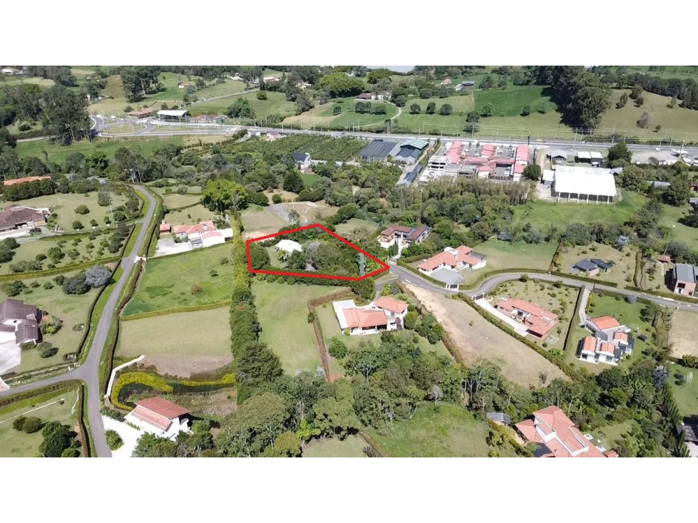 SE VENDE CASA CAMPESTRE EN LA CEJA VIA A SAN ANTONIO DE PEREIRA