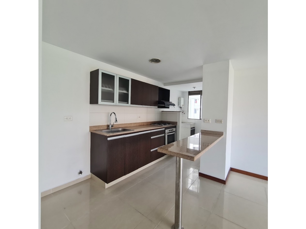 Apartamento en venta El Poblado, sector Loma de San Julián. — foto 4