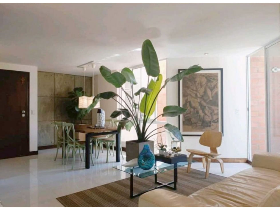 VENTA DE APARTAMENTO EN LA LOMA DE LOS BERNAL PARTE BAJA.