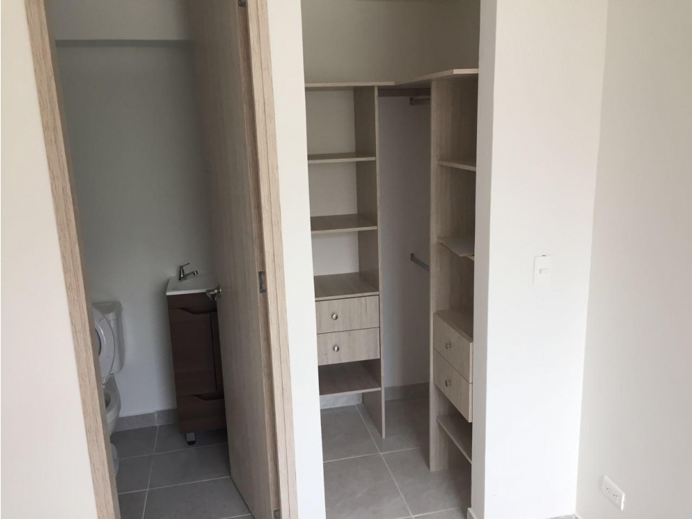 VENTA DE APARTAMENTO EN MADERA ESENCIAL CON HERMOSOS ACABADOS — foto 4
