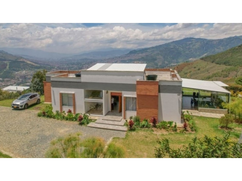 VENTA DE CASA CAMPESTRE EN BELLO, SECTOR NORTE AMERICA.