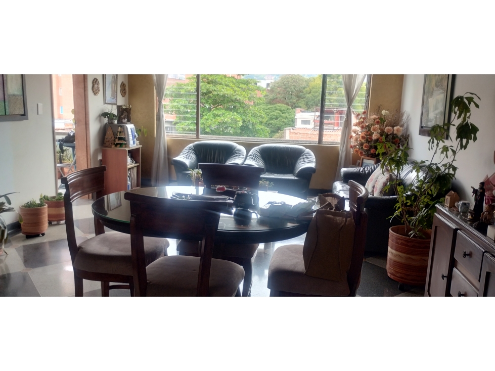 VENDO APARTAMENTO EN LAURELES