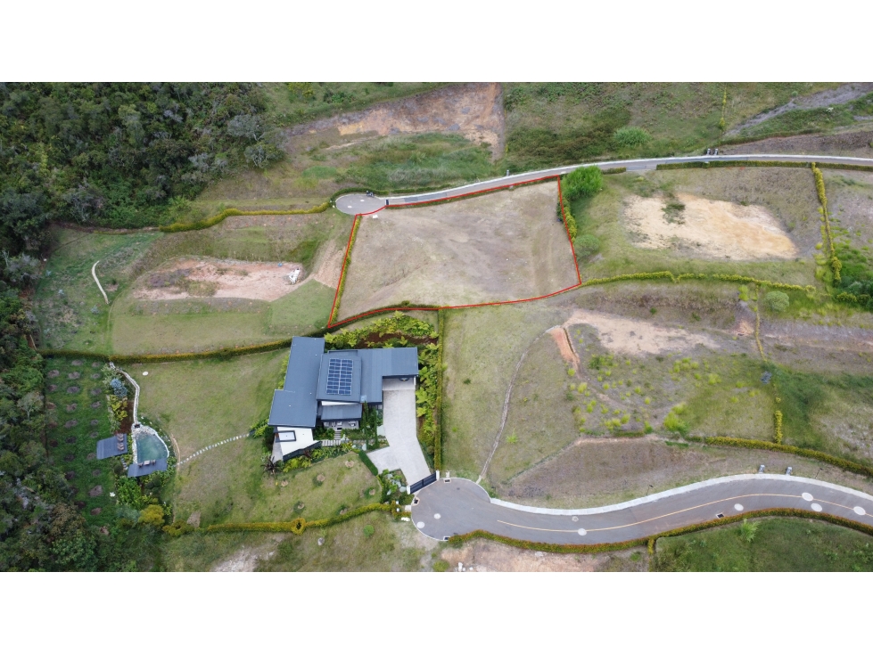 SE VENDE LOTE EN GUARNE VEREDA LA MOSQUITA